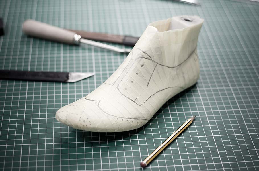 Schuhform und Werkzeuge für die Schuhanfertigung